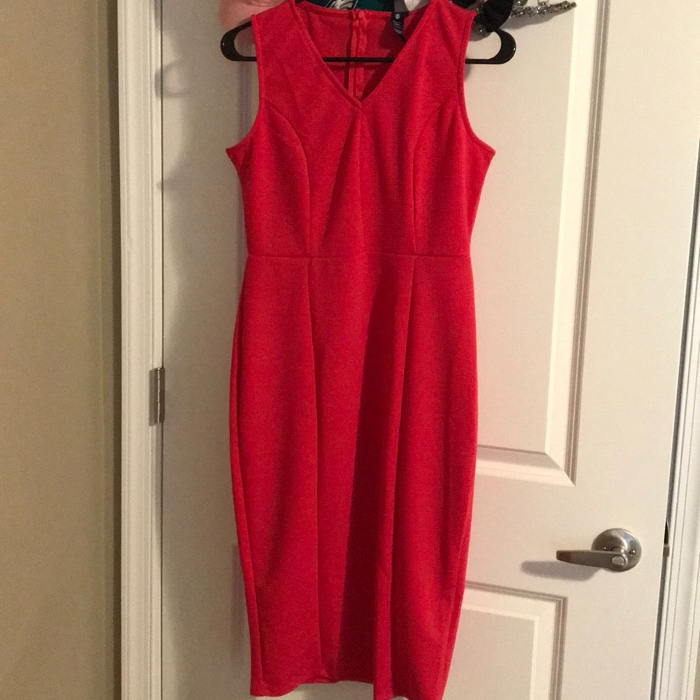 Fitted pencil dress NWT-Valentine’s day dress ❤️